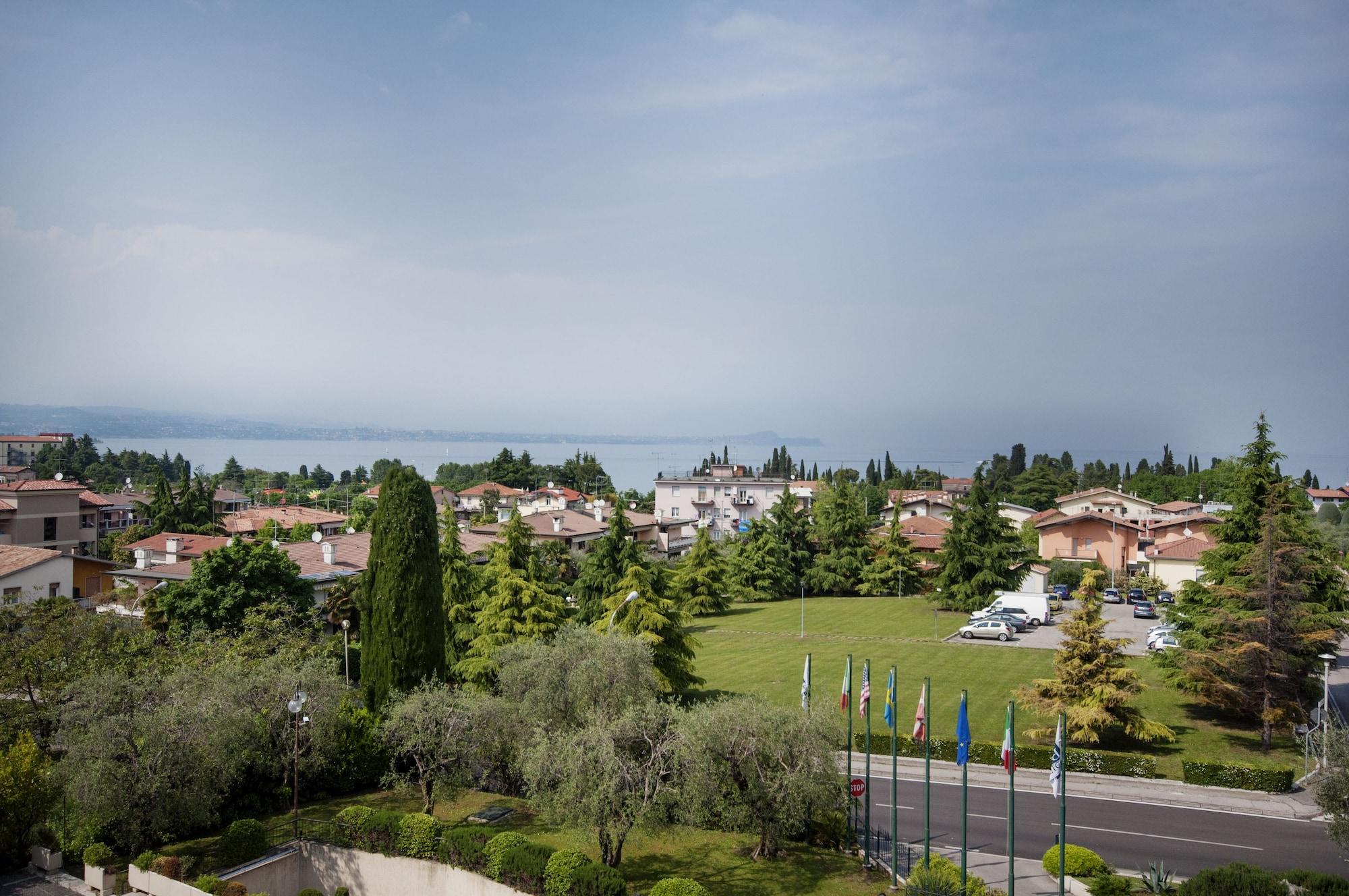 Hotel Villa Maria Desenzano del Garda Exterior foto