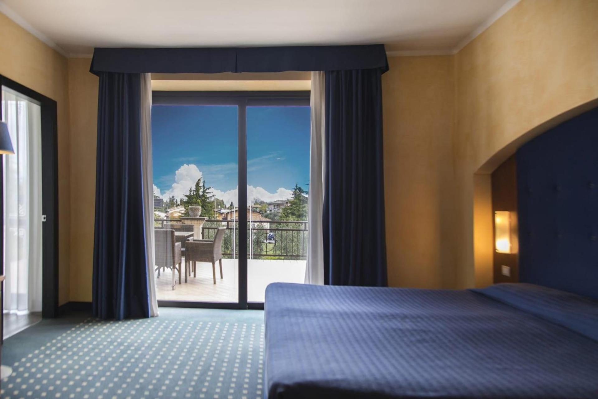 Hotel Villa Maria Desenzano del Garda Exterior foto