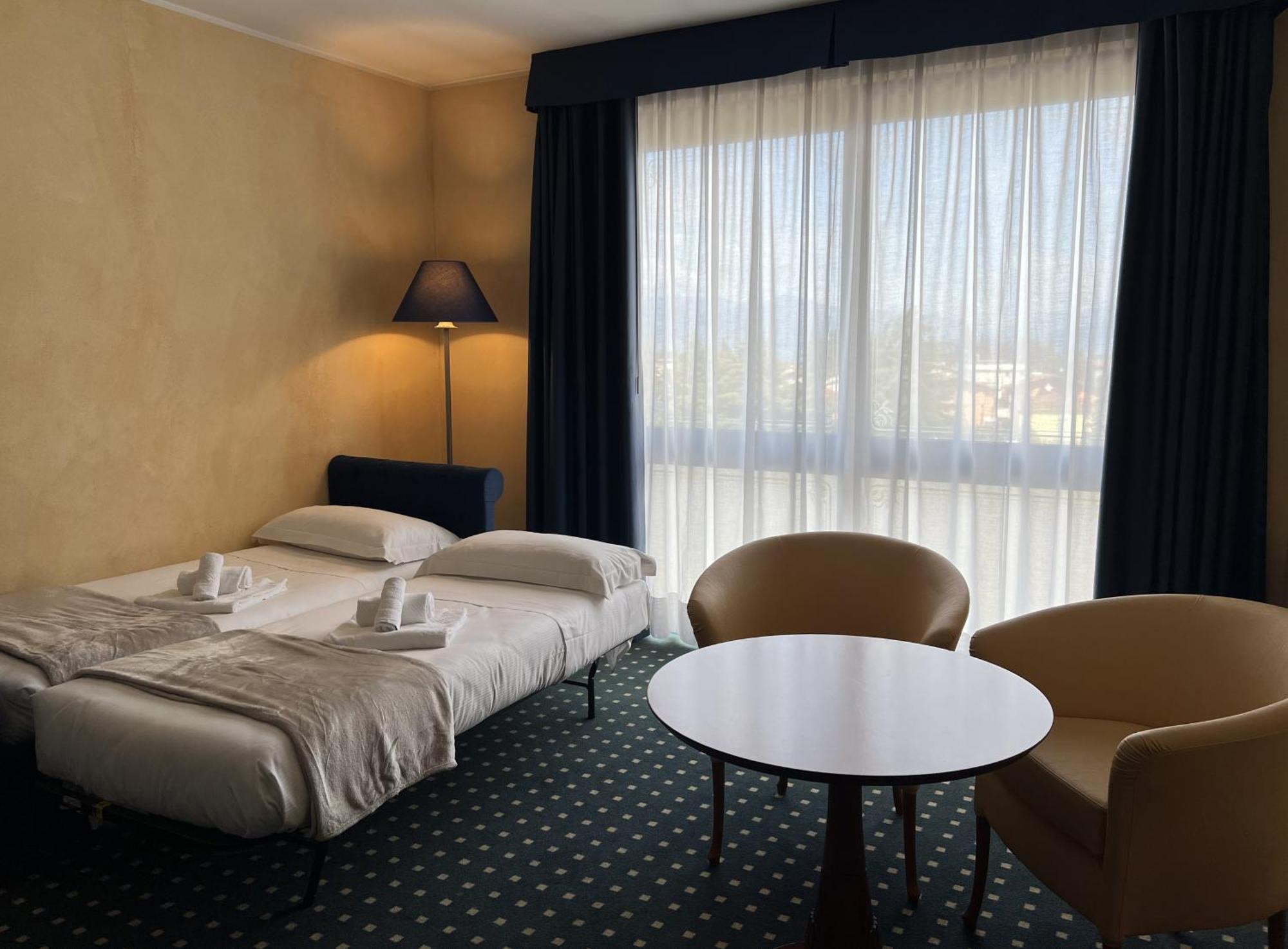 Hotel Villa Maria Desenzano del Garda Zimmer foto